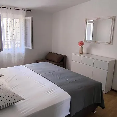 Antunovic Lägenhet *