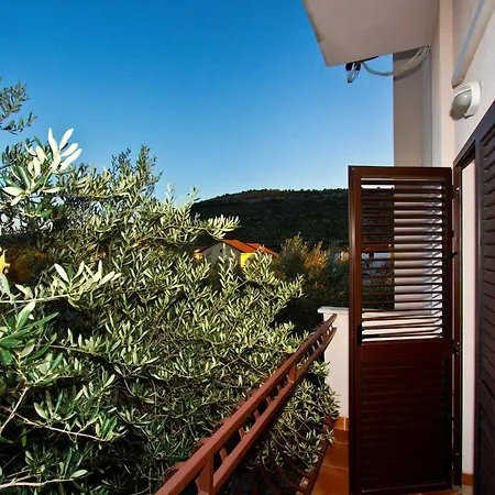 Antunovic Apartment
