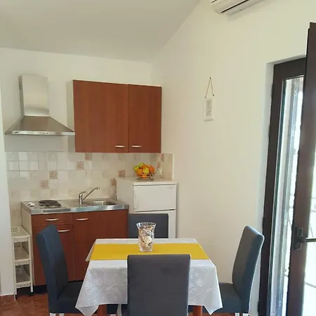 Antunovic Apartment *